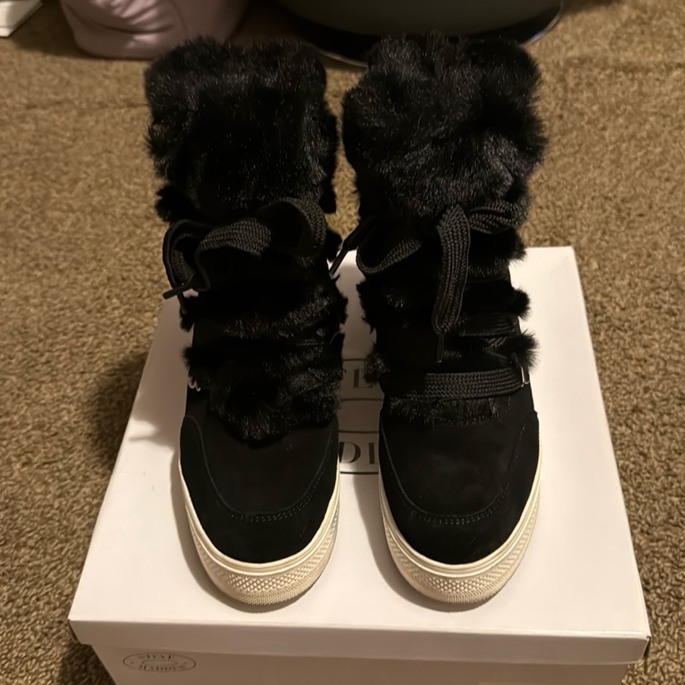 Steve Madden wedge sneaker